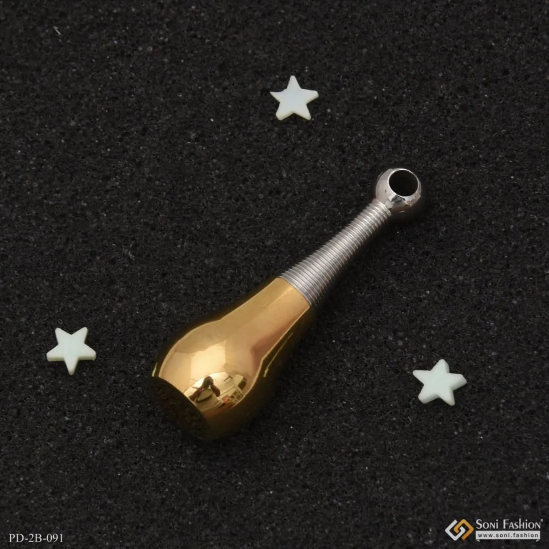 Best Quality Durable Design Golden & Silver Color Pendant for Men - Style B091