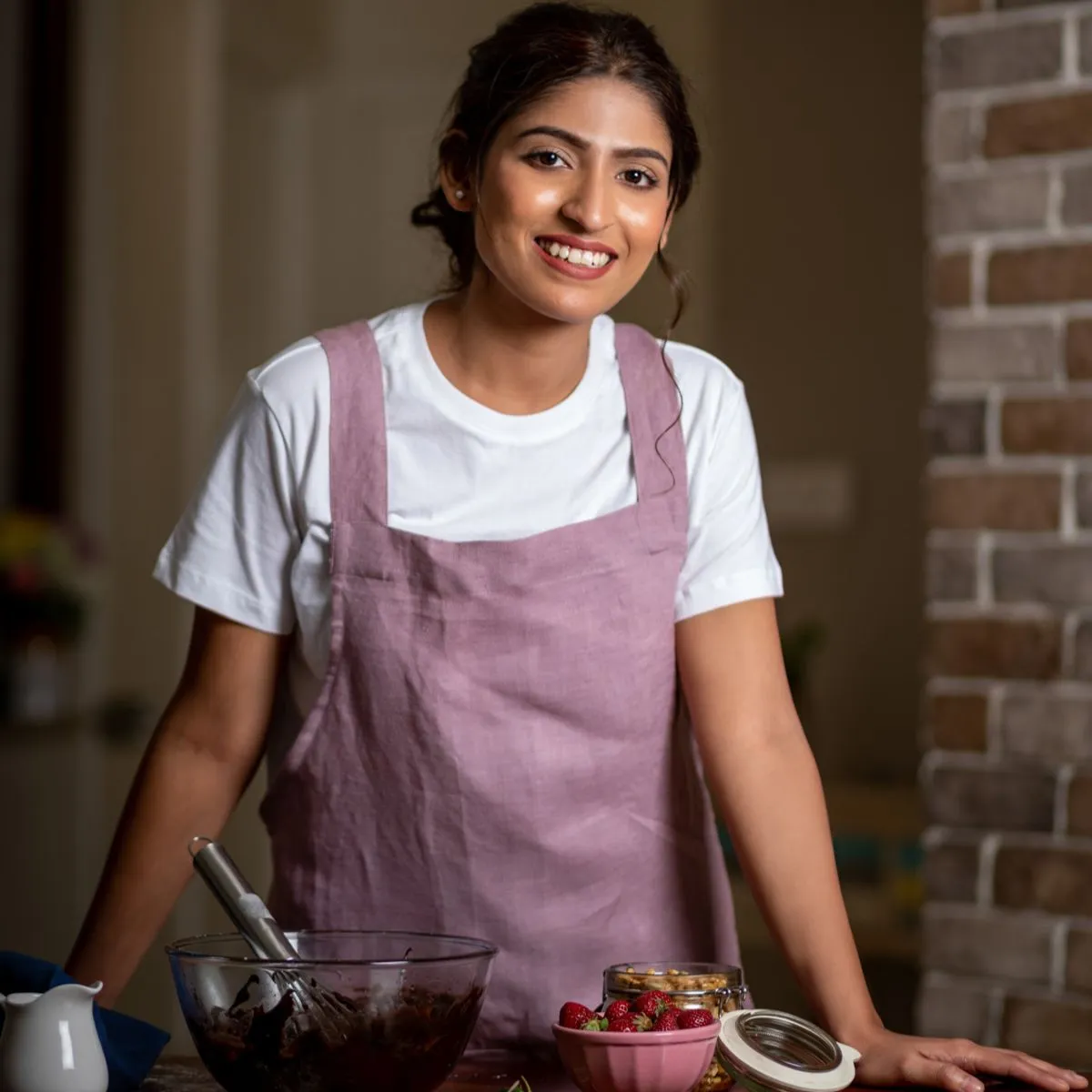 Cross Back Pocketed Apron | Anti Microbial Hemp Fabric | Durable & Multi-Purpose