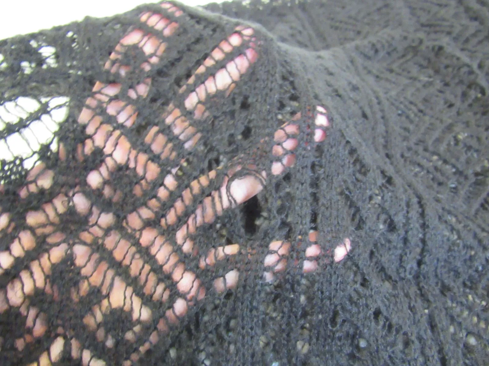 Designer Scarf 34-in Black Infinity Acrylic Female -- Used