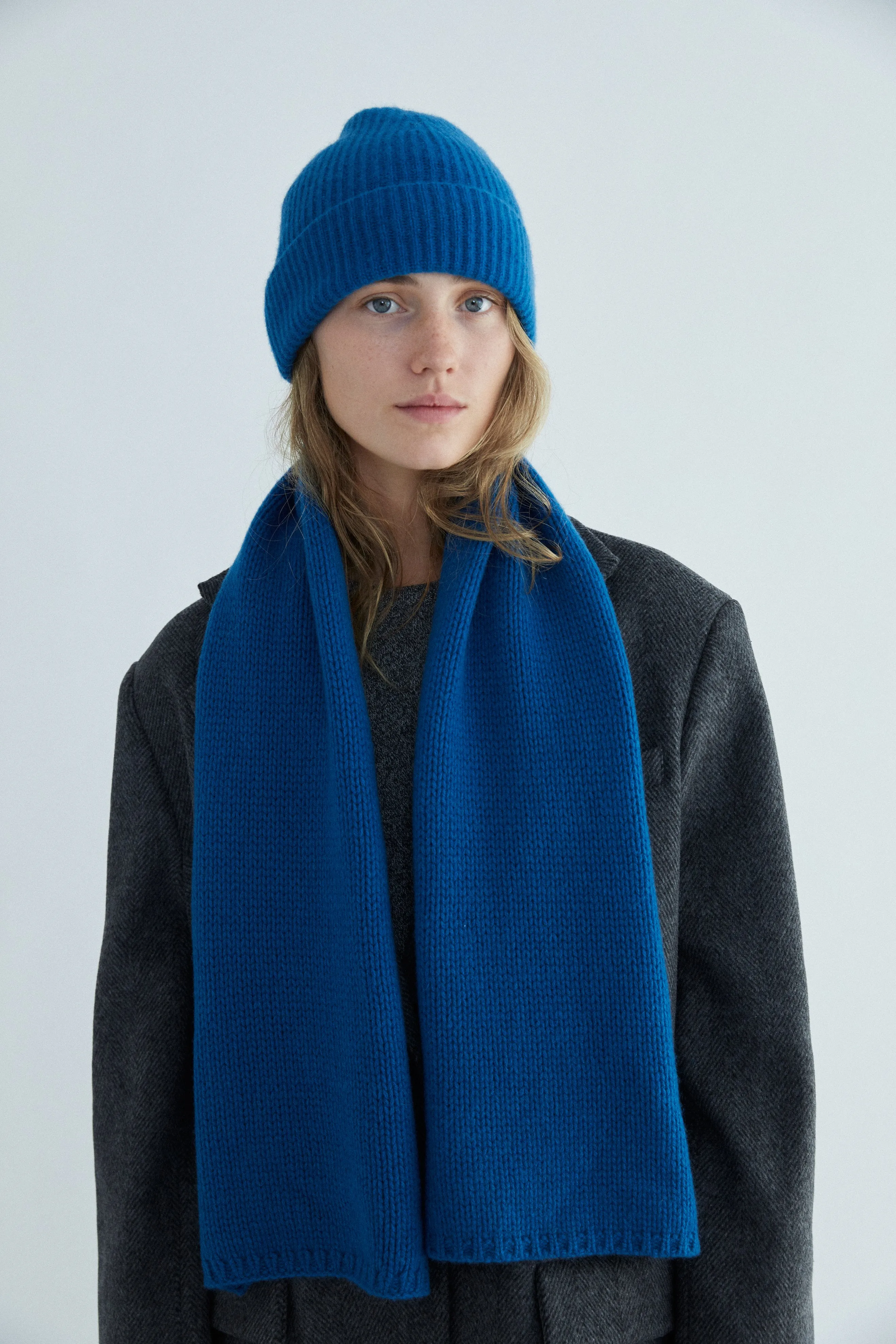 Dina Scarf - 100% Cashmere - Blue