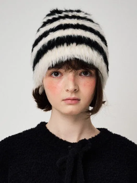 FUNFROMFUN HAIRY KNIT BEANIE, BLACK IVORY