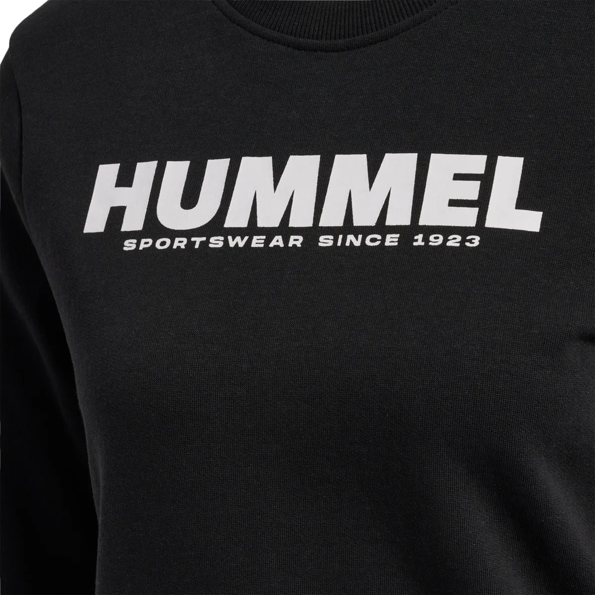 Hummel Women&#x27;s hmlLEGACY Sweatshirt Black | Buy Hummel Women&#x27;s hmlLEGACY Sweatshirt Black here | Outnorth