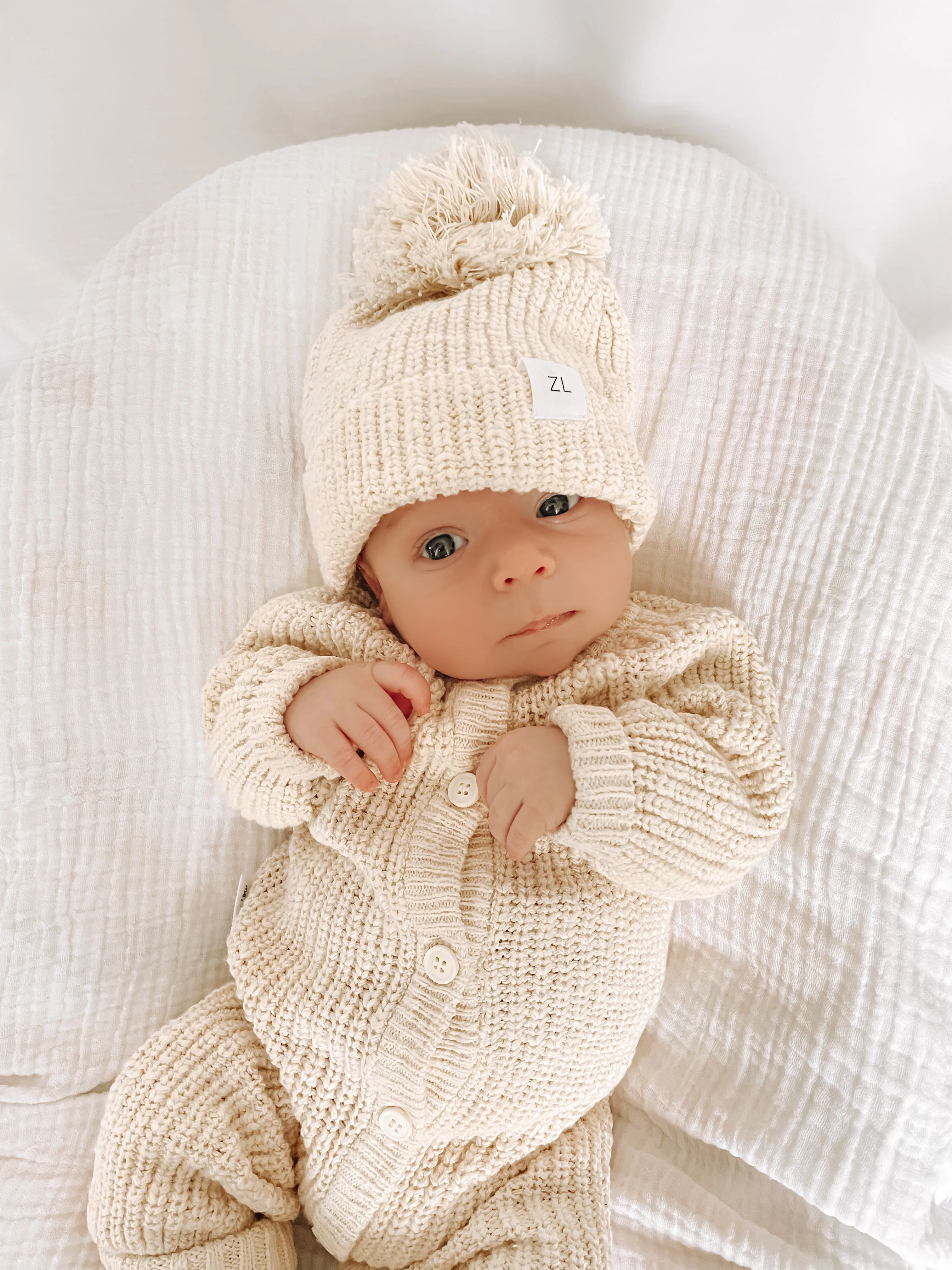 KNIT BEANIE "CHUNKY TEXTURED HONEY"