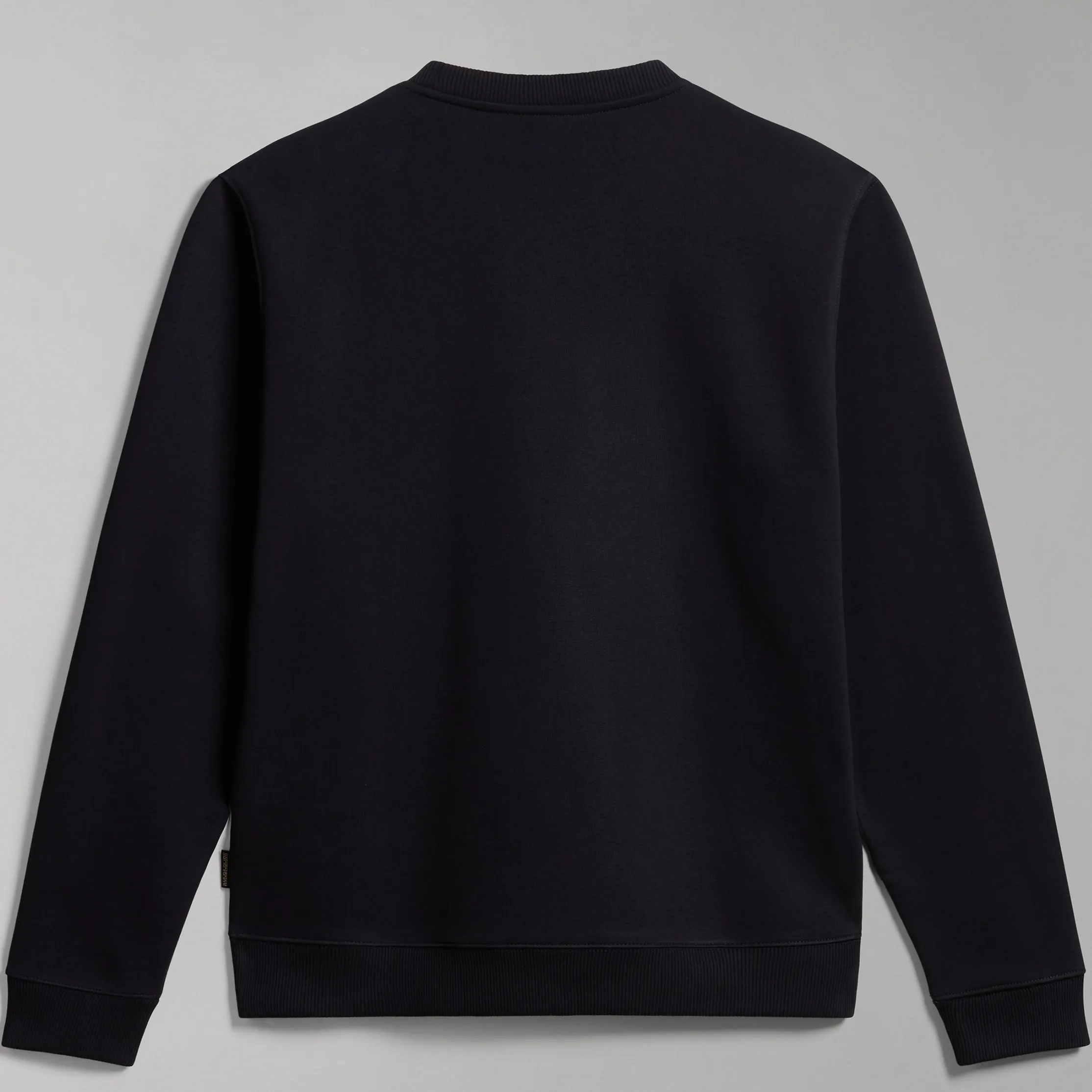 Napapijri Men&#x27;s Iaato Sweatshirt Black | Buy Napapijri Men&#x27;s Iaato Sweatshirt Black here | Outnorth