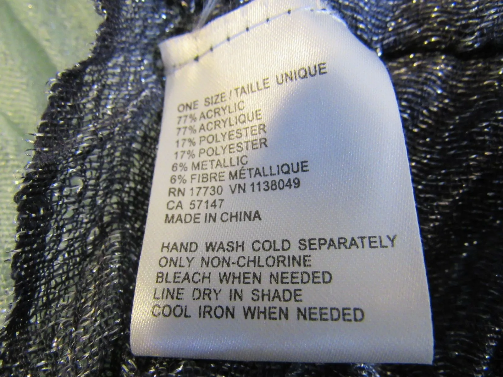 Target Scarf 34 1/2-in Green & Grey Infinity Metallic Acrylic Female -- Used