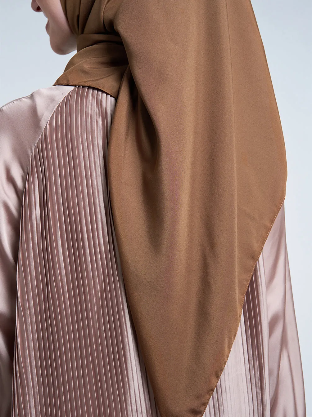 ULTRA SATIN SCARF PLAIN CINNAMON