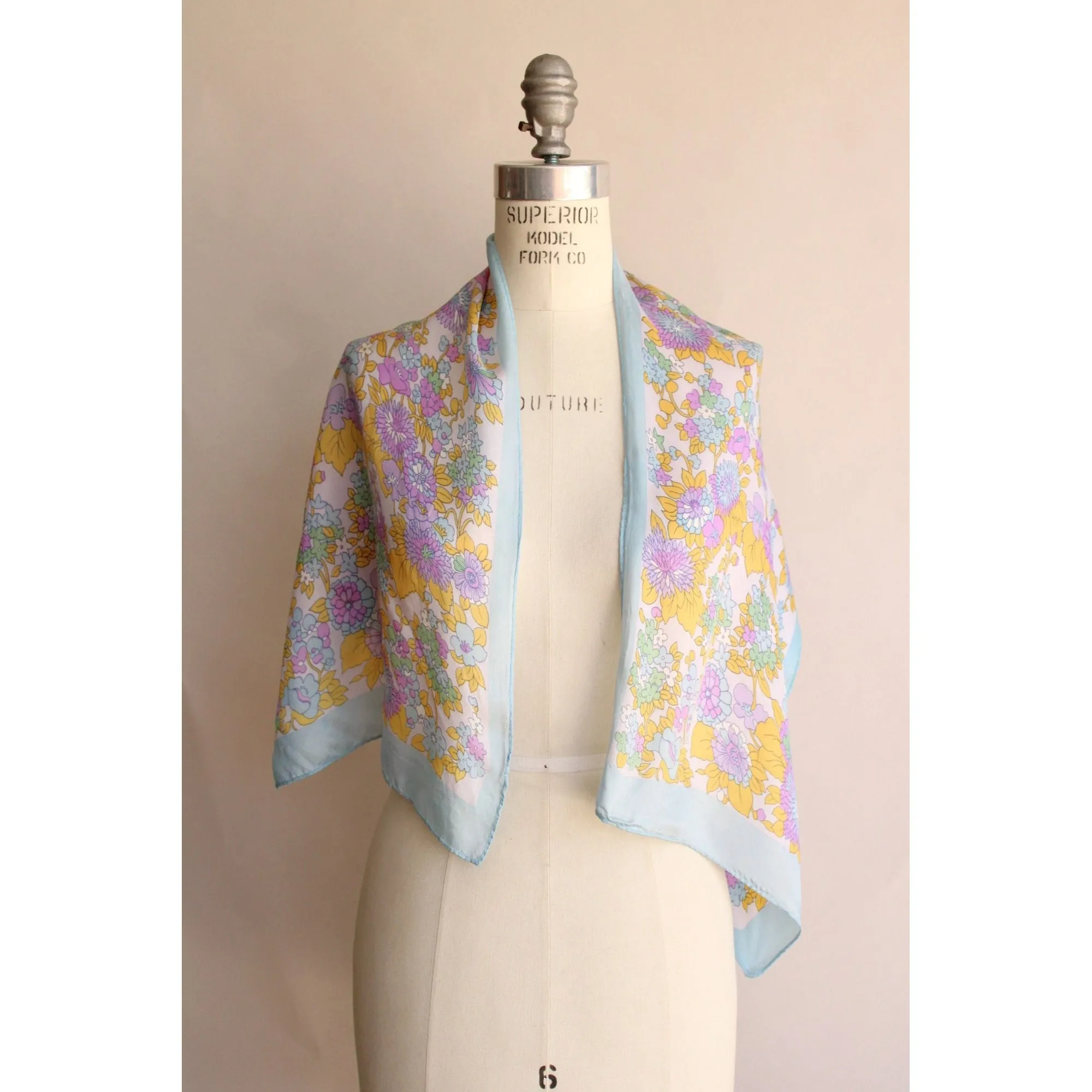 Vintage 1960s Mod Floral Print Rectangle Scarf